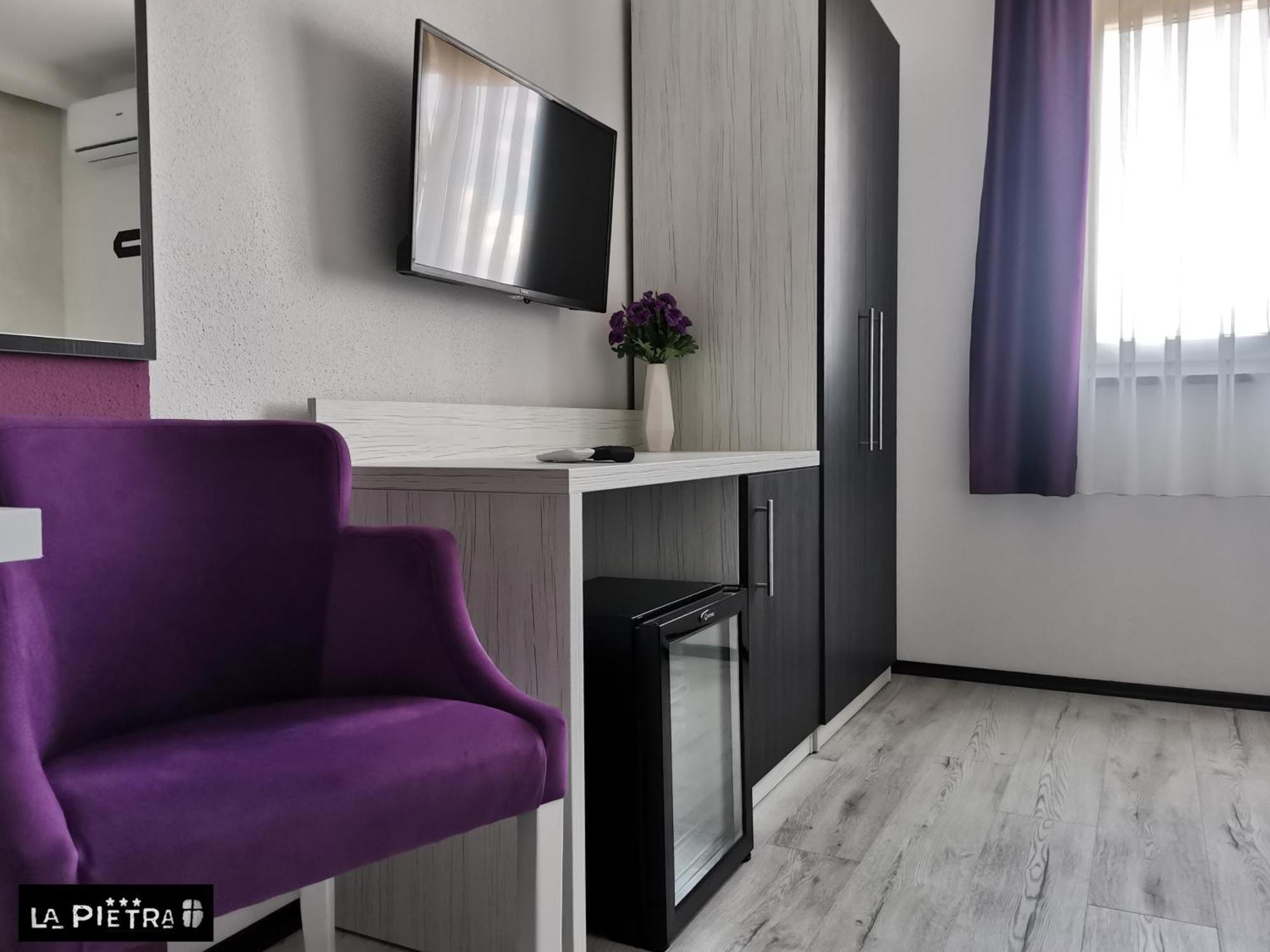 La Pietra Family Hotel Medjugorje Bilik gambar
